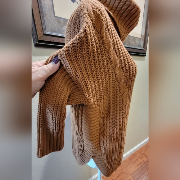 Express Cable Knit Poncho Style Sweater - Size S - Picture 4 of 7